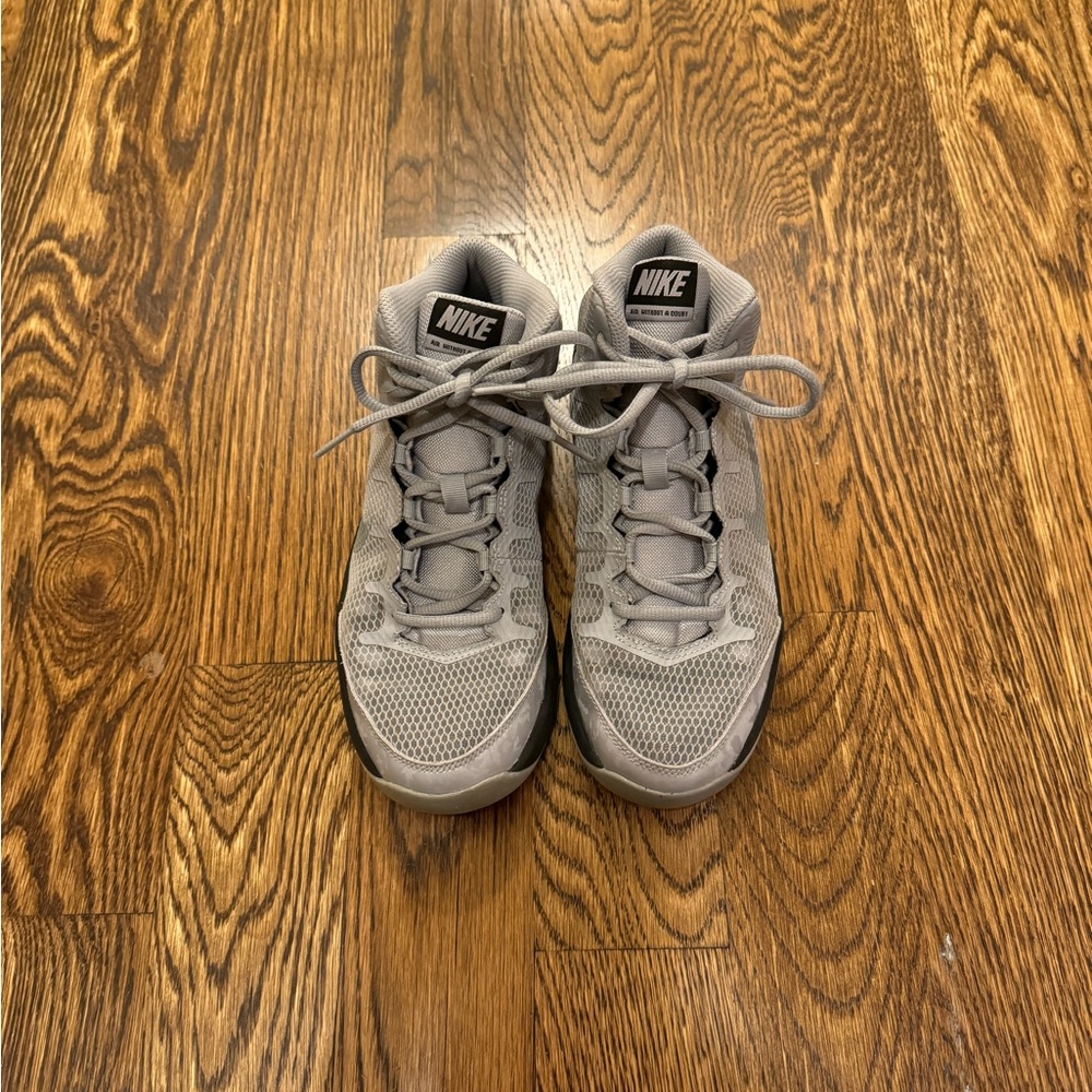 Youth Nike Basketball shoes size 6